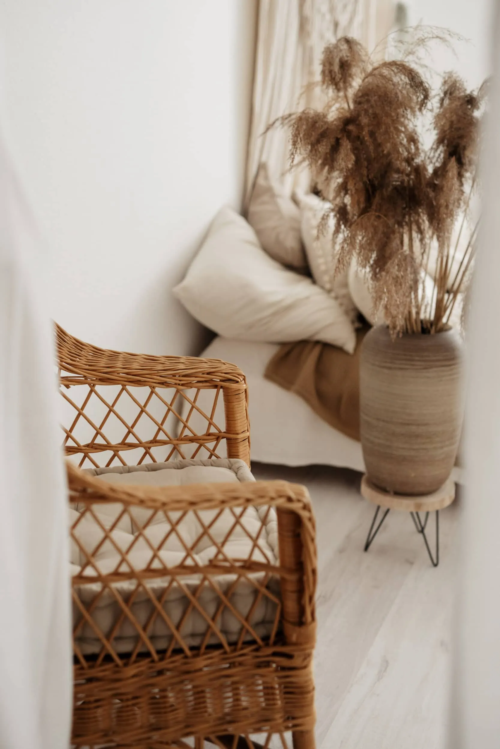 gemütliches boho Fotostudio mit warmem licht für Familienfotografie von Monja Drössel im Fotostudio nähe Tübingen von Fotografie herzseeligkeit